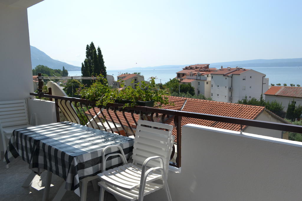 Apartments Karlo Omiš Oda fotoğraf