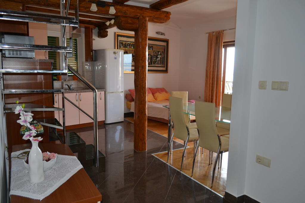 Apartments Karlo Omiš Dış mekan fotoğraf